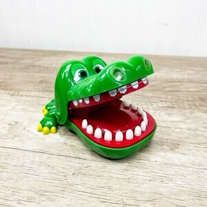 Crocodile Dentist - A Grouchy Friend with a Grievous Toothache - Replacement!